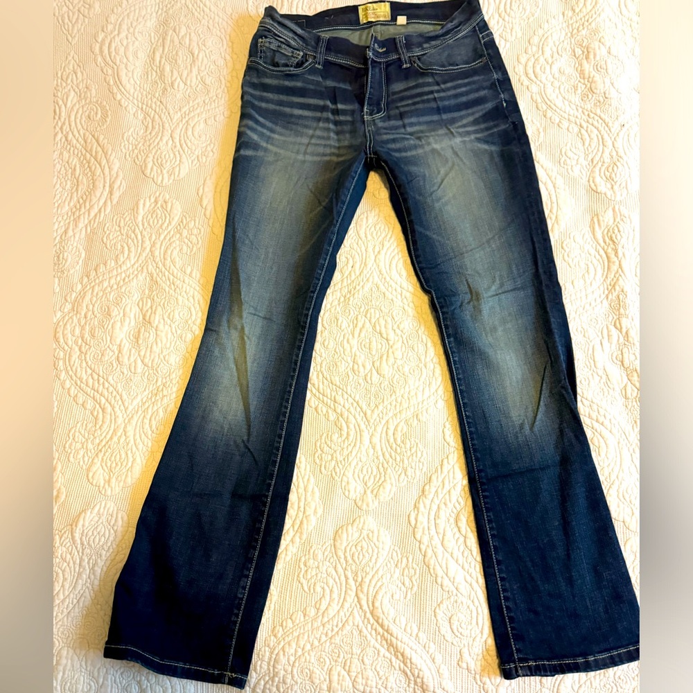 BKE Women’s Stella Jeans - size 28 x 31.5